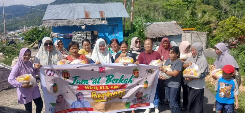 Berita Jumat Berkah, PWI Gelar Bakti Sosial di Kaleke, Kolaborasi KLS dan WMH Center